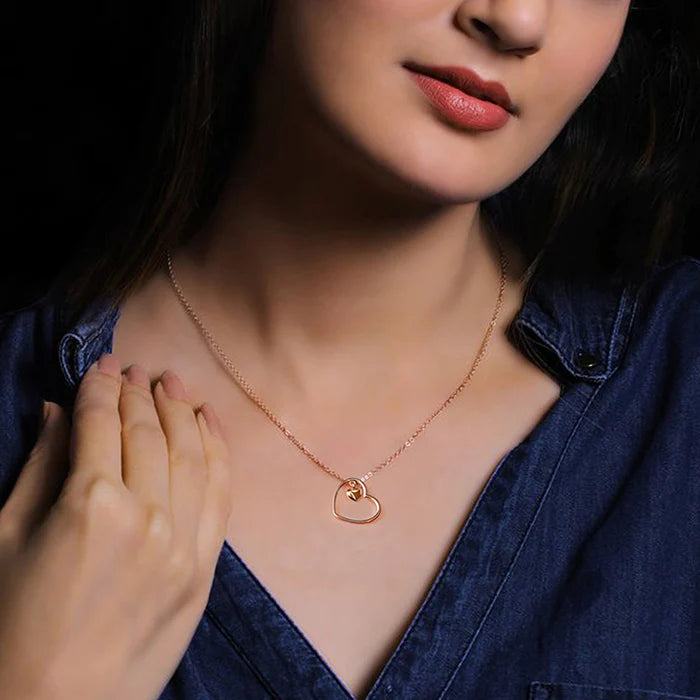 Anushka Rose Heart Necklace